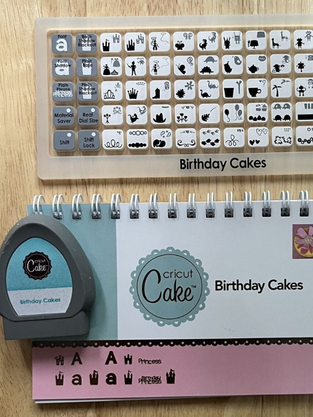 Cricut Birthday Cakes Cartridge Provo Craft cupcake decoration party Cricut Cake
